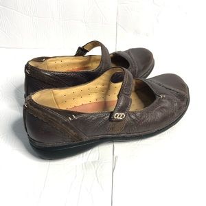 Clarks Mary Jane Womens 8.5W Unstructured Shoes Brown Un Parody Flats